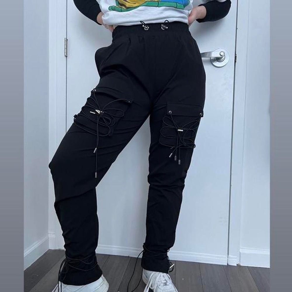 CARGO PANTS WITH BUNGEE CORD - BLACK - US 8